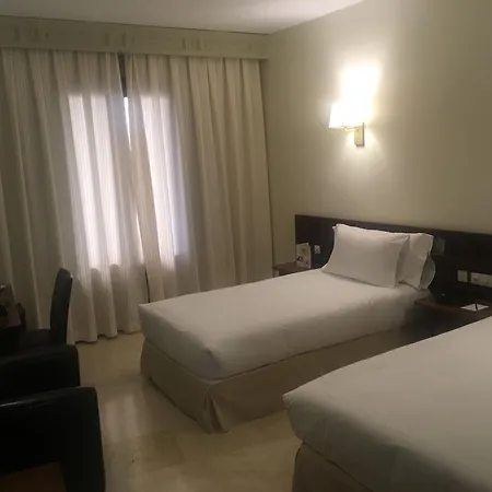 ألفونسو السادس 4*