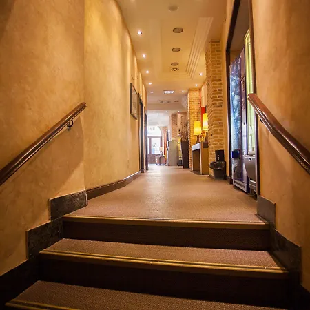 Hotel Sercotel Alfonso Vi 4*