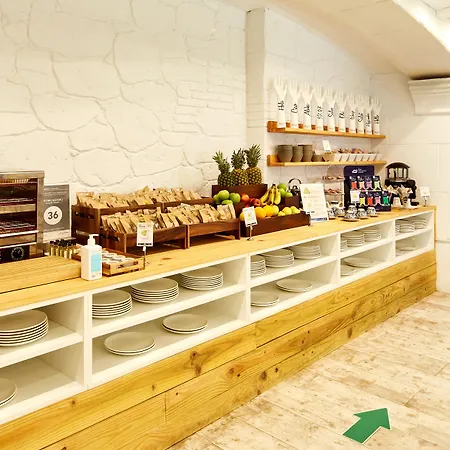 赛尔科特尔阿方索六世酒店 4*